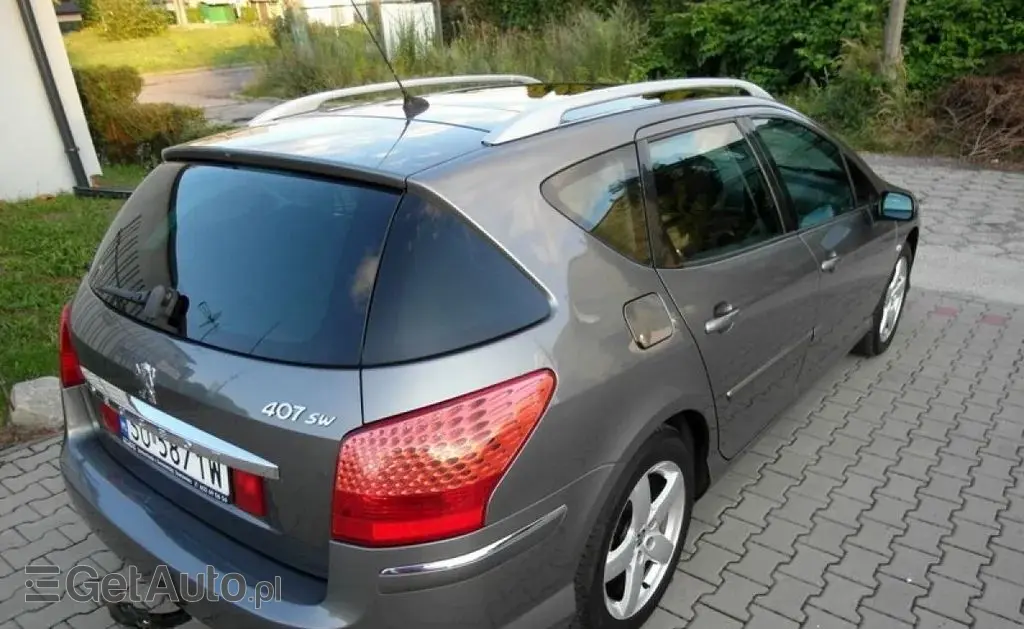 PEUGEOT 407 