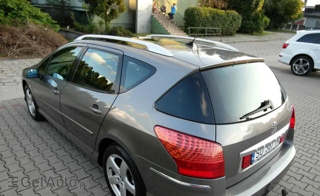 PEUGEOT 407 