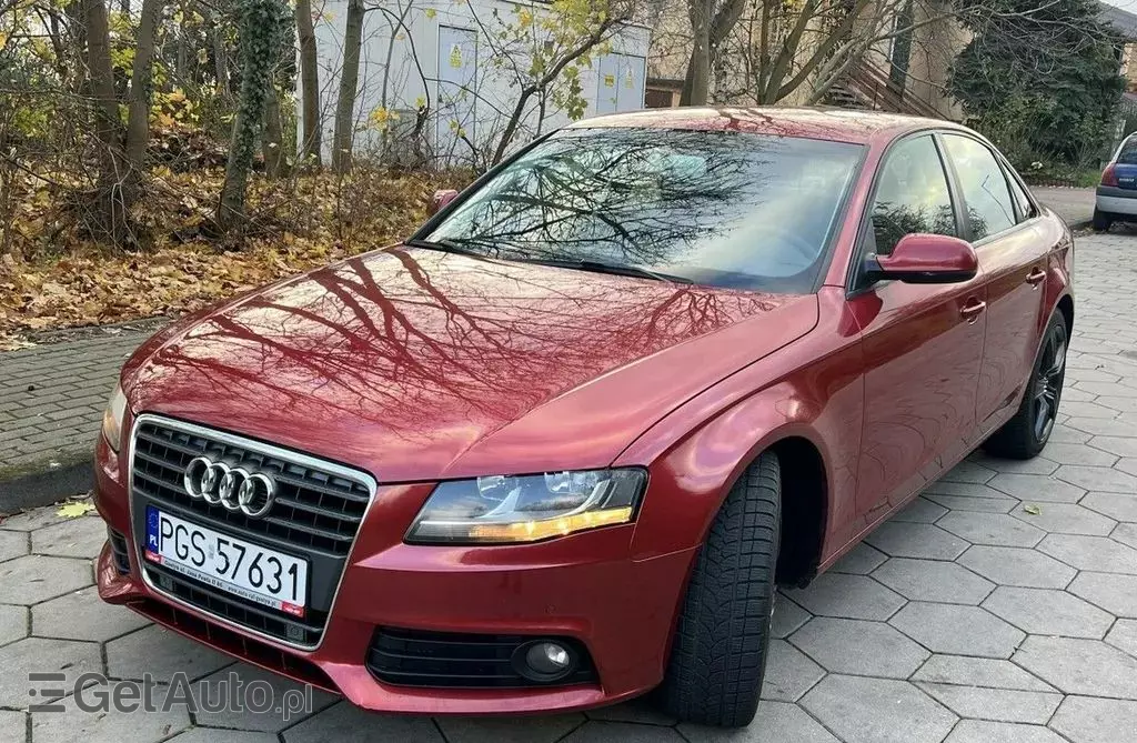 AUDI A4 