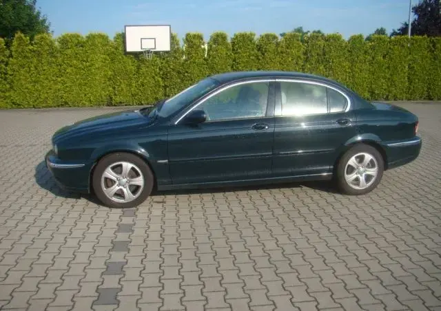 JAGUAR X-Type 
