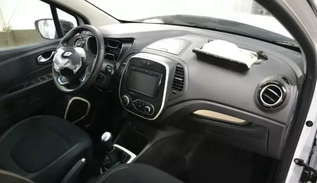 RENAULT Captur 