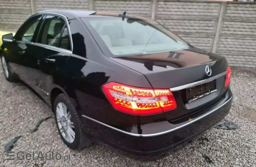 MERCEDES-BENZ Klasa E 