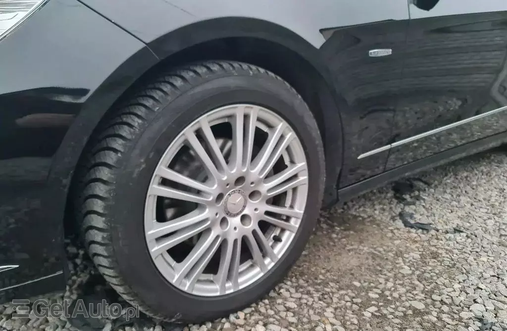 MERCEDES-BENZ Klasa E 