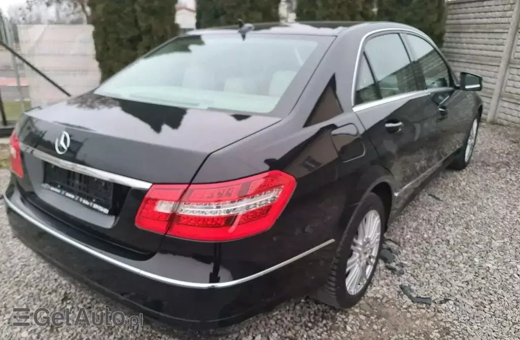 MERCEDES-BENZ Klasa E 