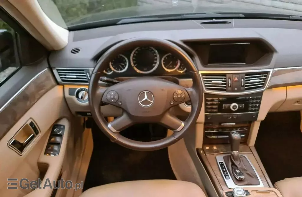 MERCEDES-BENZ Klasa E 