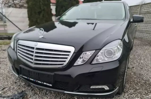 MERCEDES-BENZ Klasa E 