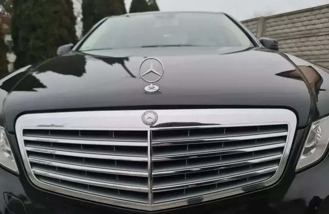 MERCEDES-BENZ Klasa E 