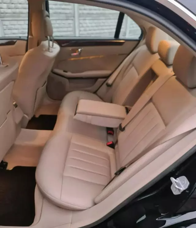 MERCEDES-BENZ Klasa E 