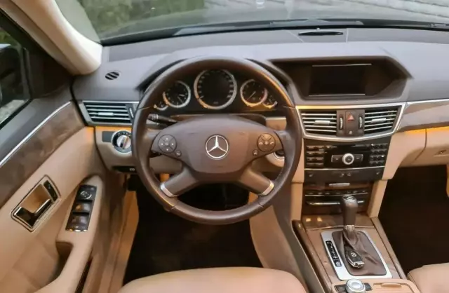 MERCEDES-BENZ Klasa E 