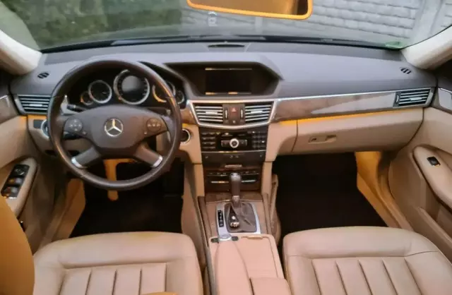 MERCEDES-BENZ Klasa E 