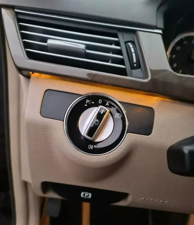 MERCEDES-BENZ Klasa E 