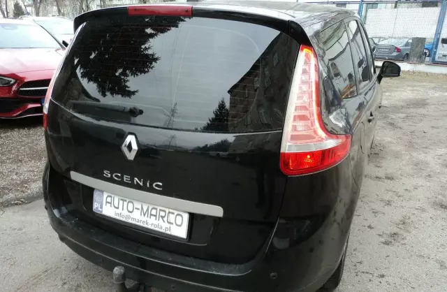 RENAULT Scenic 