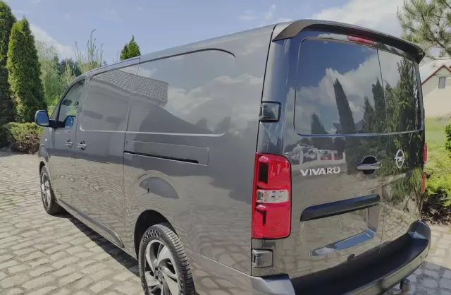 OPEL Vivaro 