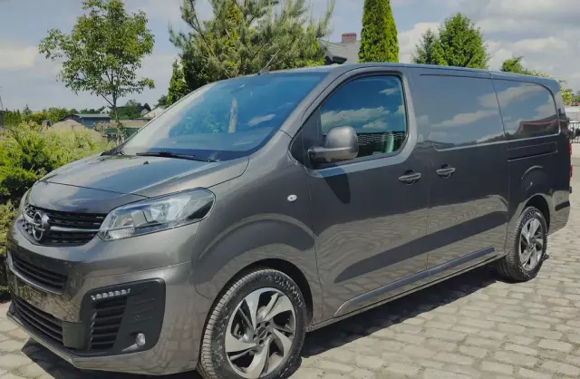 OPEL Vivaro 