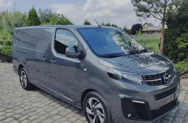 OPEL Vivaro 