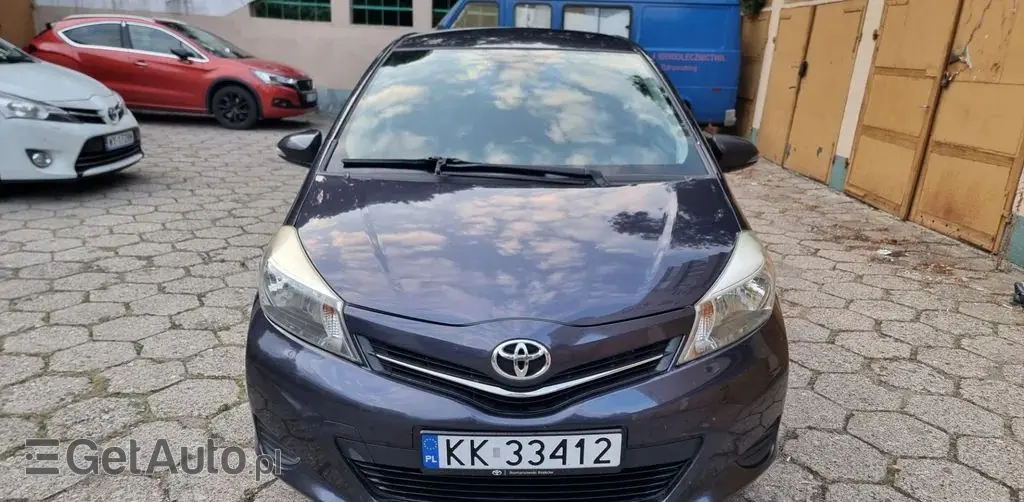 TOYOTA Yaris 