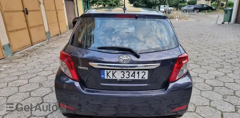 TOYOTA Yaris 