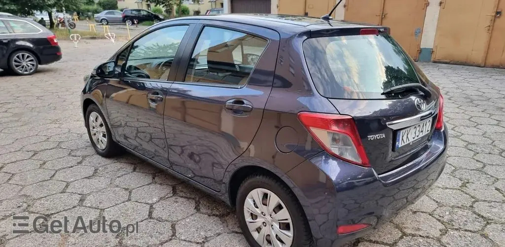 TOYOTA Yaris 