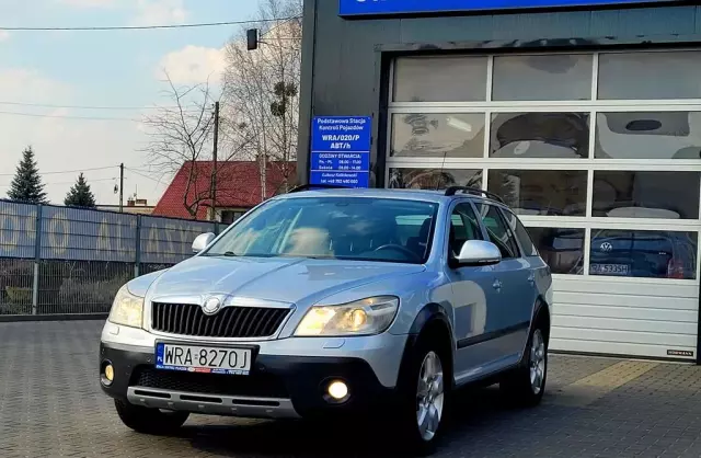 SKODA Octavia 