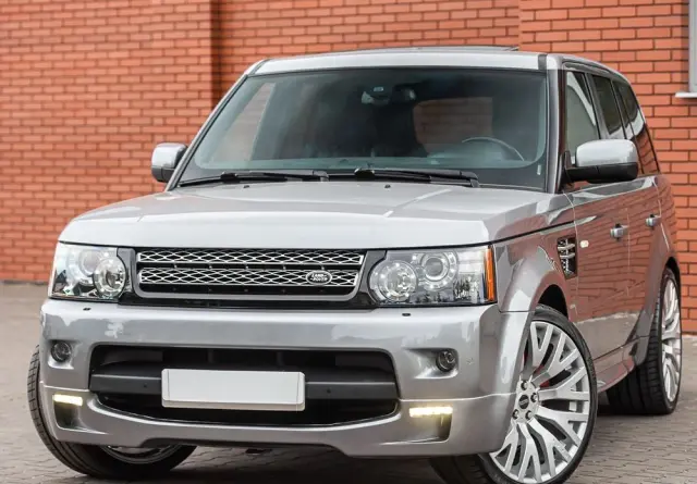 LAND ROVER Range Rover Sport S 3.0SD V6 HSE