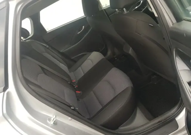 HYUNDAI I30 1.5 DPI Modern