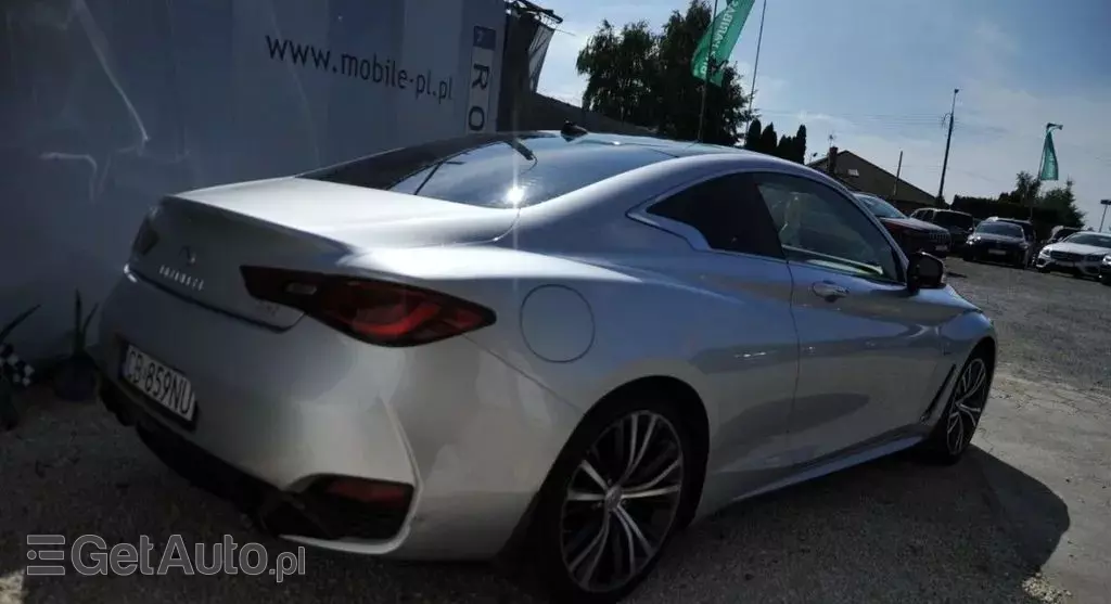 INFINITI Q60 