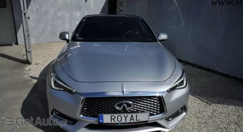 INFINITI Q60 