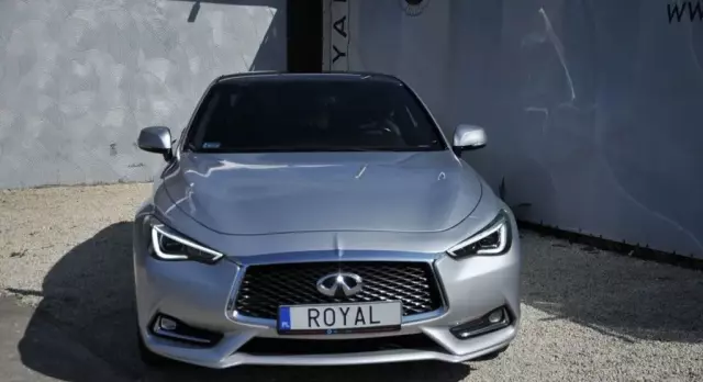 INFINITI Q60 