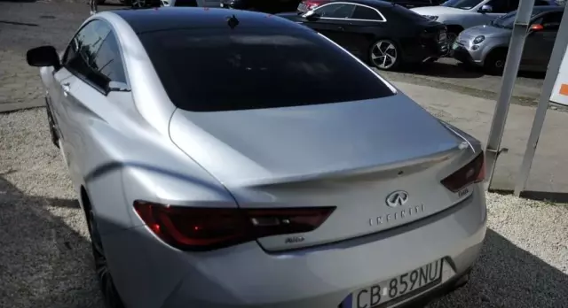 INFINITI Q60 