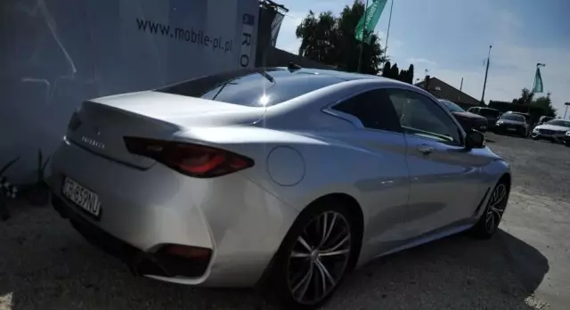 INFINITI Q60 