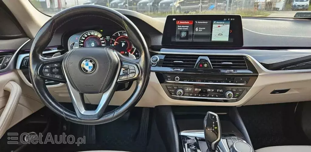 BMW Seria 5 520d (190 KM) xDrive Steptronic