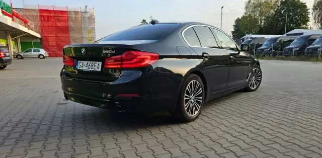 BMW Seria 5 520d (190 KM) xDrive Steptronic