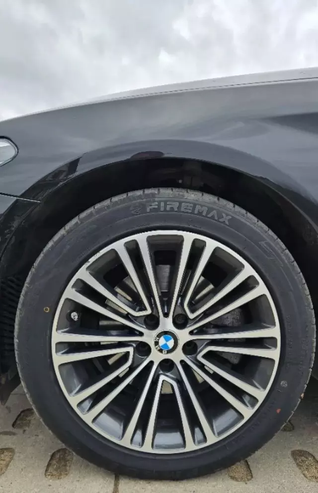 BMW Seria 5 520d (190 KM) xDrive Steptronic