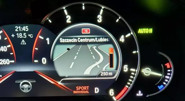 BMW Seria 5 520d (190 KM) xDrive Steptronic