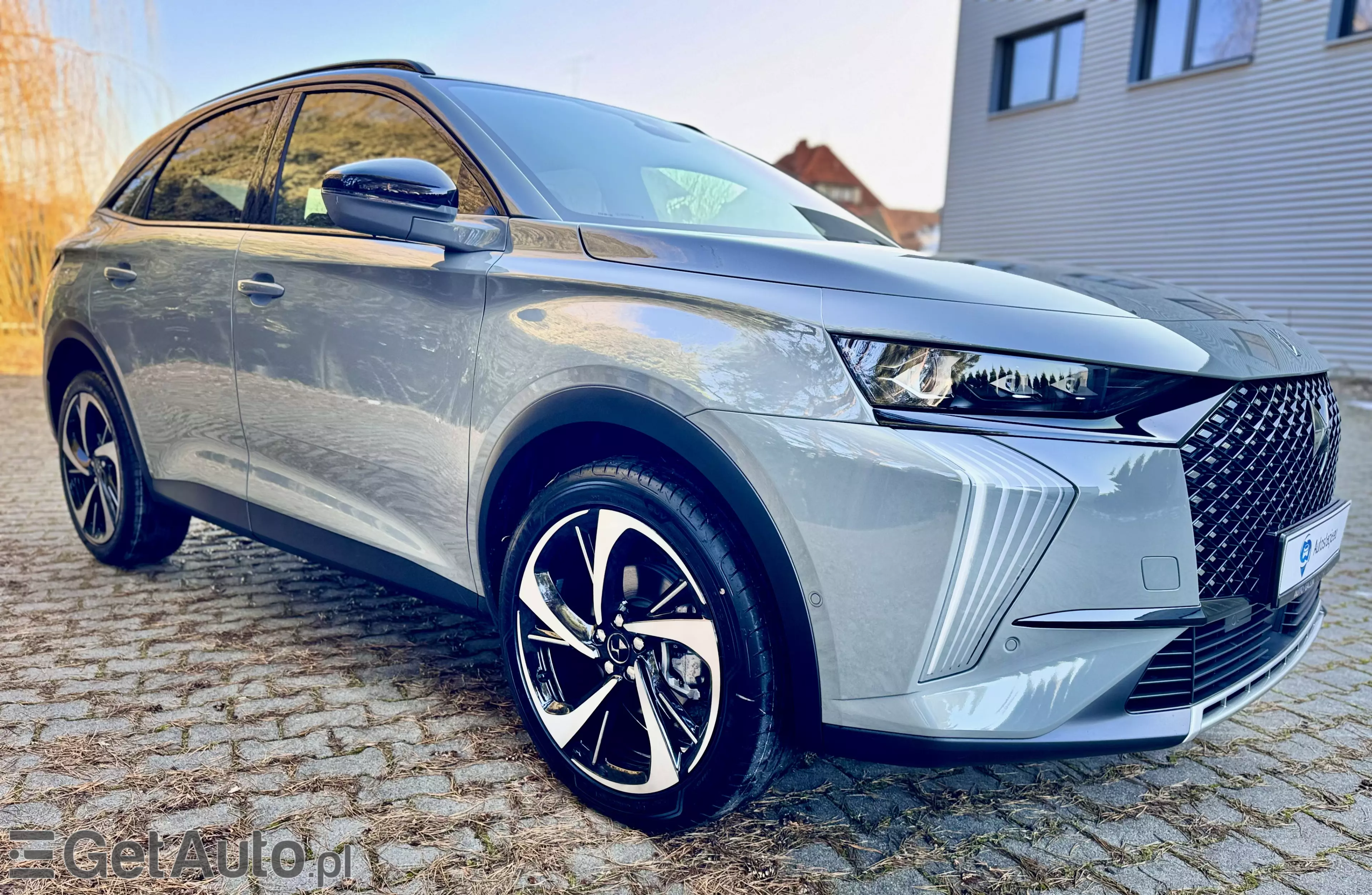 DS. AUTOMOBILES Inny DS7