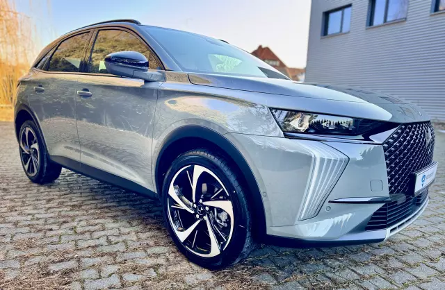 DS. AUTOMOBILES Inny DS7