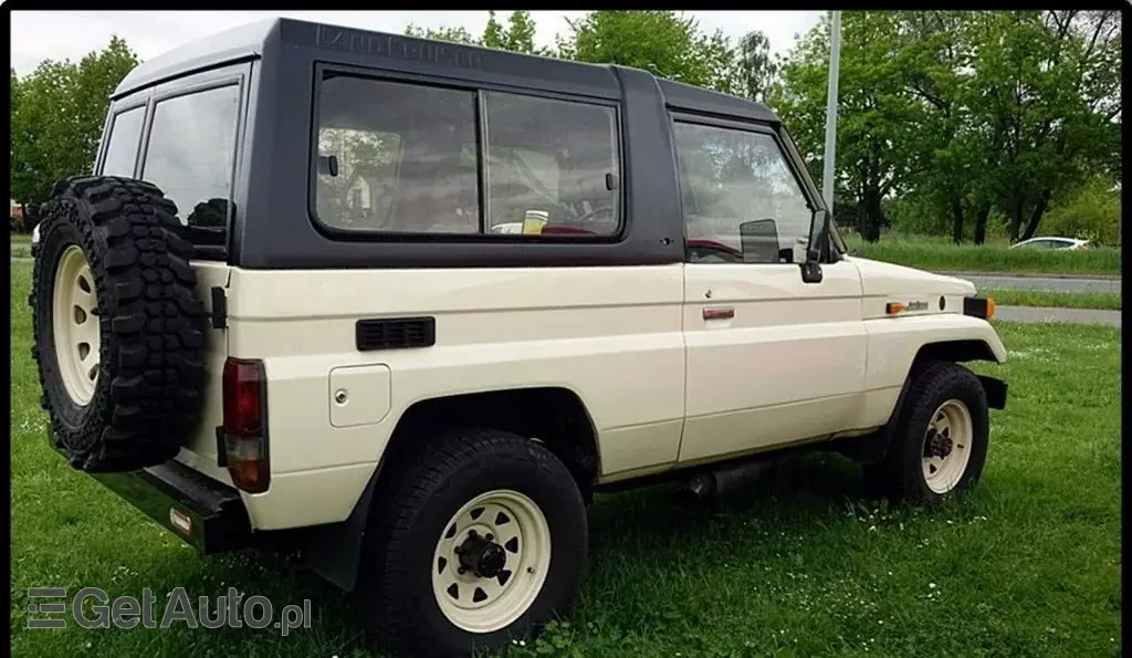 TOYOTA Land Cruiser 