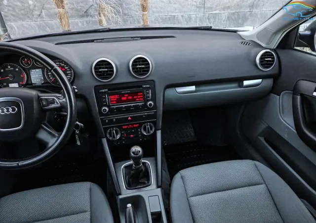 AUDI A3 Sportback 2.0 TDI DPF Attraction