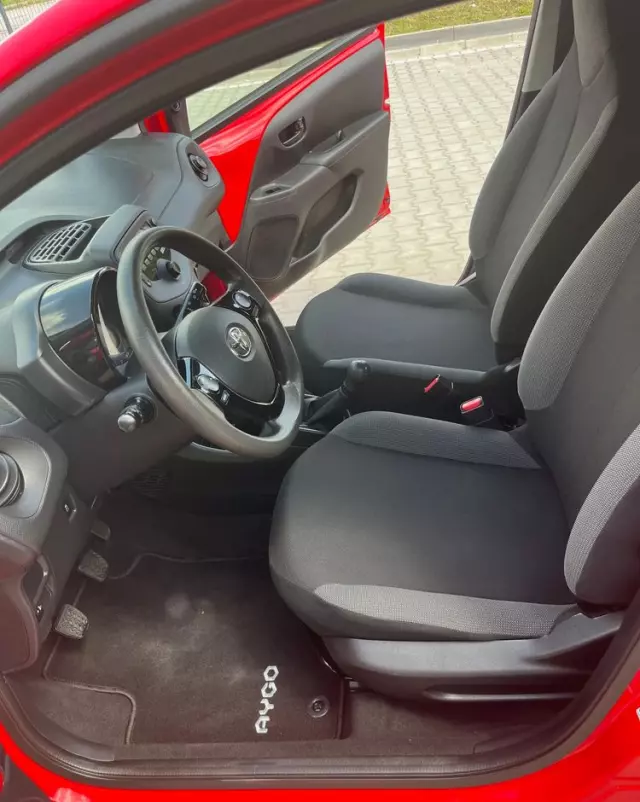 TOYOTA Aygo 1.0 VVT-i Black Edition