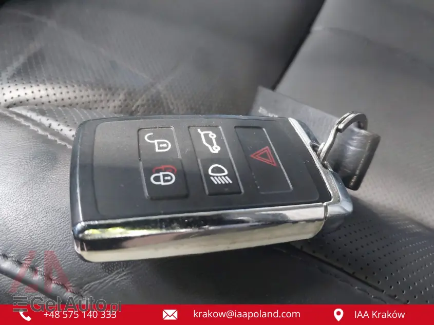 LAND ROVER Range Rover P400 SE