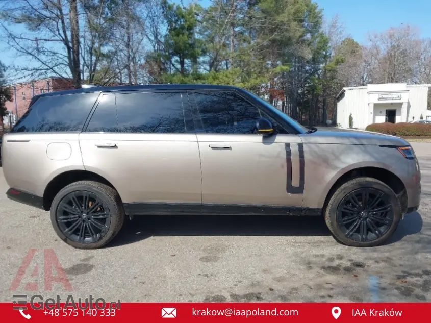 LAND ROVER Range Rover P400 SE