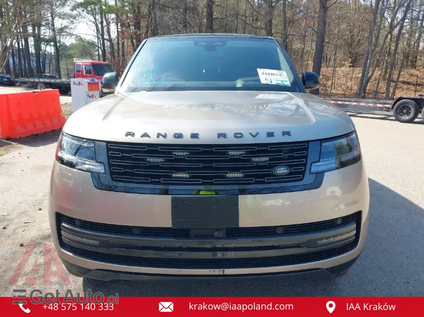 LAND ROVER Range Rover P400 SE