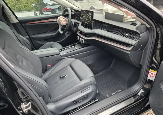 SKODA Superb 1.5 TSI L&K DSG