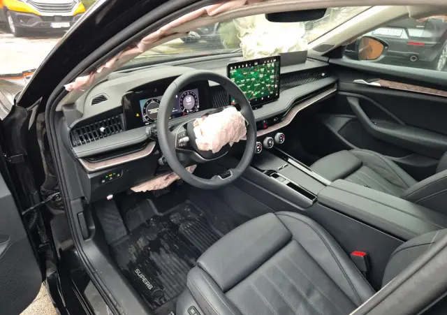 SKODA Superb 1.5 TSI L&K DSG