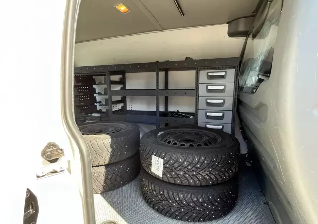 VOLKSWAGEN Caddy Maxi 