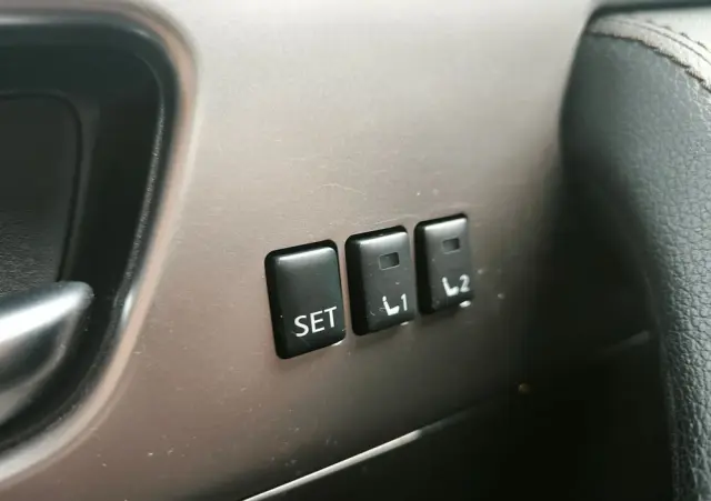 INFINITI QX70 3.0d S Premium