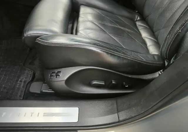 INFINITI QX70 3.0d S Premium