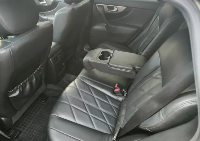 INFINITI QX70 3.0d S Premium