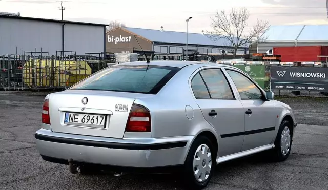 SKODA Octavia 