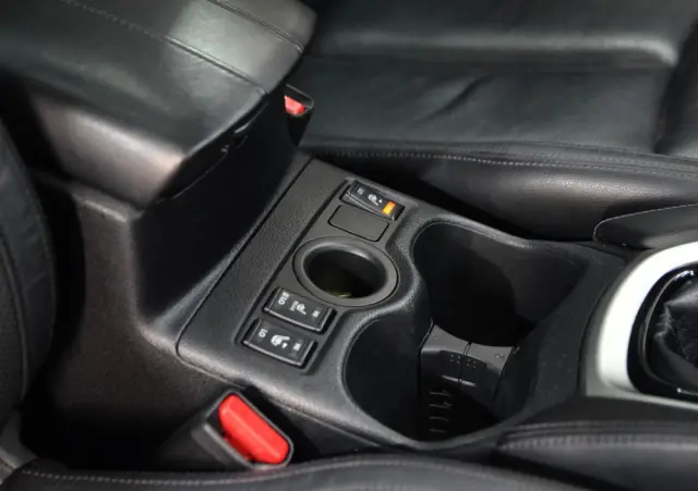 NISSAN X-Trail 1.7 dCi N-Connecta 2WD